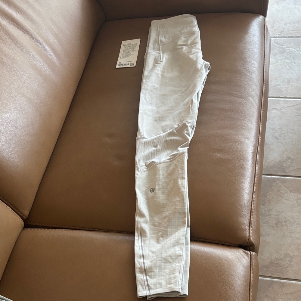 Lululemon Athletica White Leggings, XS, perfect condition